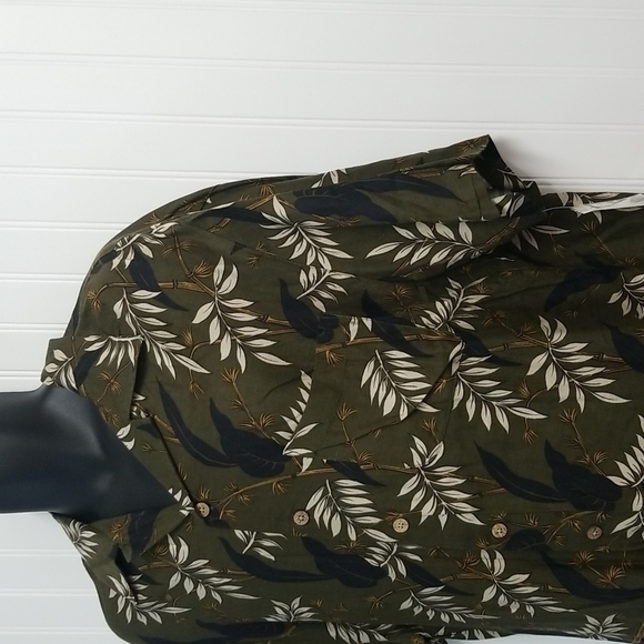 𝅺havana Jack's Cafe Hawaiian Floral Shirt Short Sleeve Size Small Mens - Picture 5 of 9